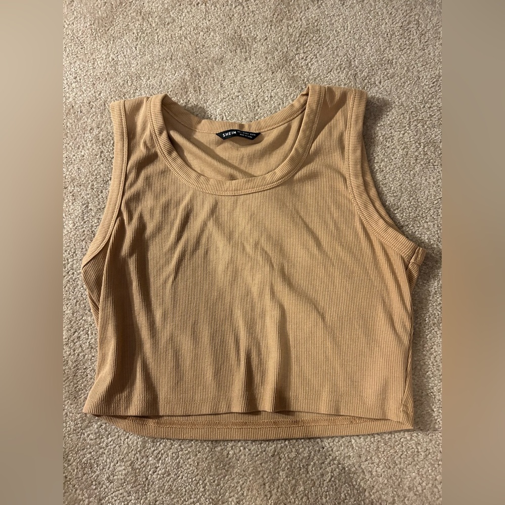 I am selling this tan/brown tank top!